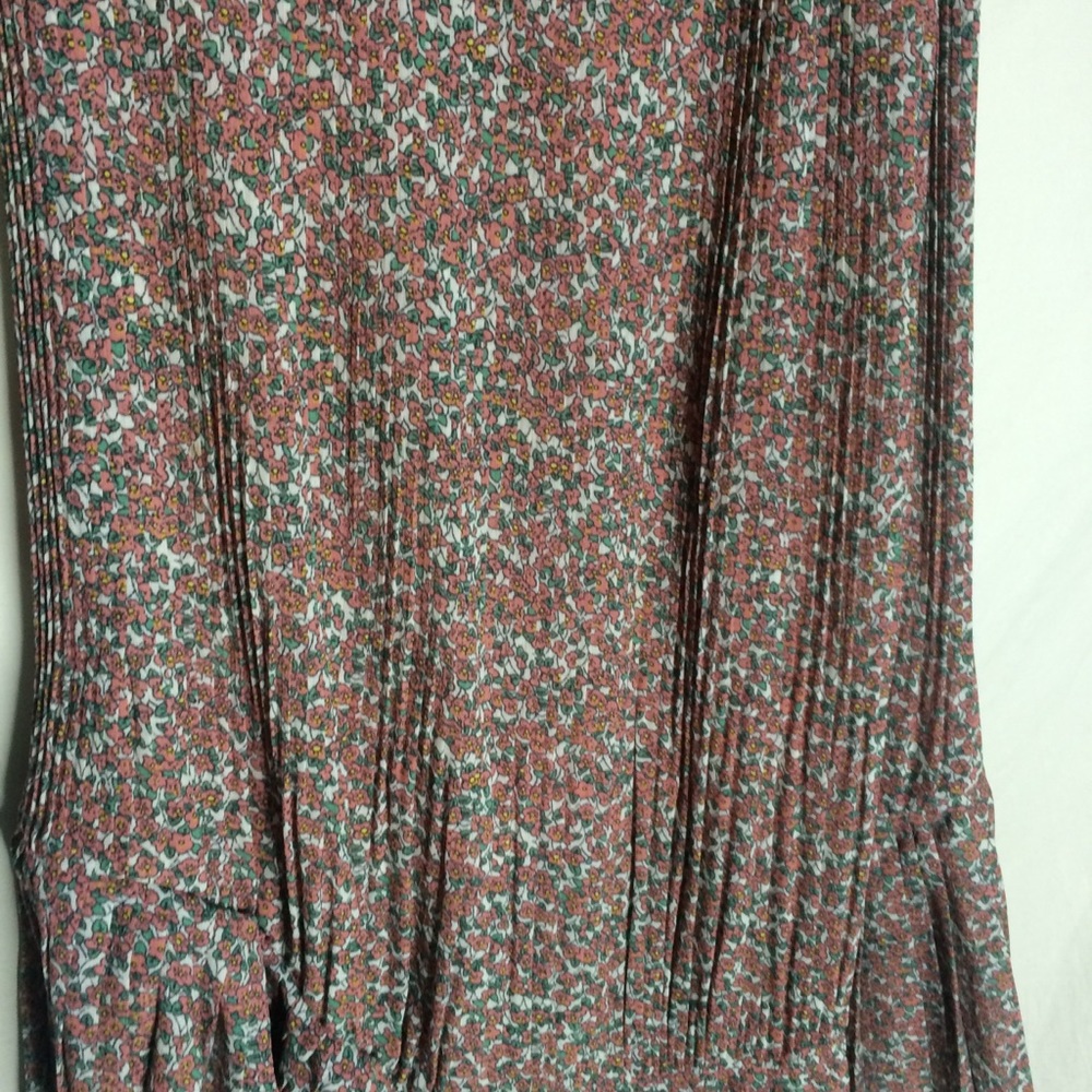 Lili's Closet Pink Floral high low pleated skirt - Picture 7 of 8